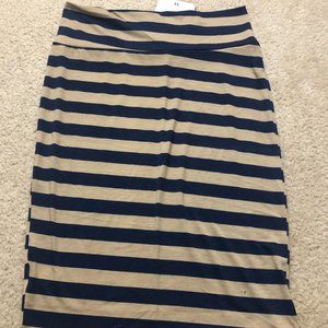 LuLaRoe Cassie Medium